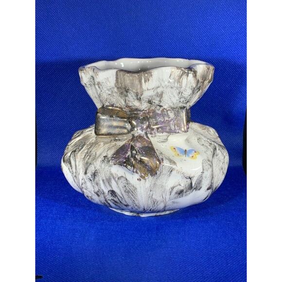 Unique Handmade Porcelain Bag Looking Vase - Picture 3 of 7